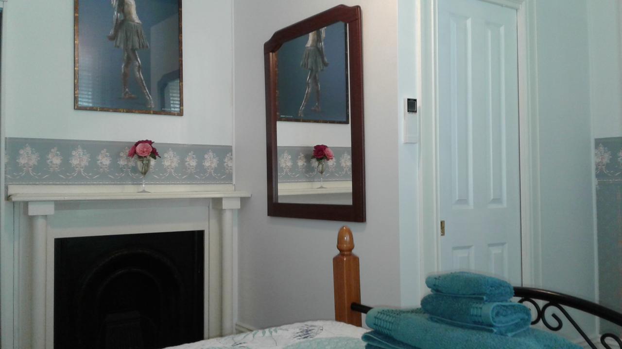 Wombermere Bed & Breakfast Гоулберн Екстериор снимка